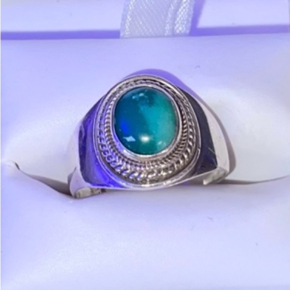 STERLING SILVER 925 VINTAGE TURQUOISE RING. SIZE 6.5.